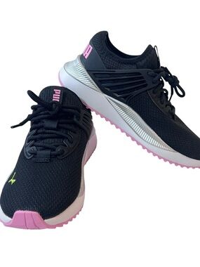 Puma Pacer Future JR Sneakers Tennis Shoes Junior Size 5 New Black Pink